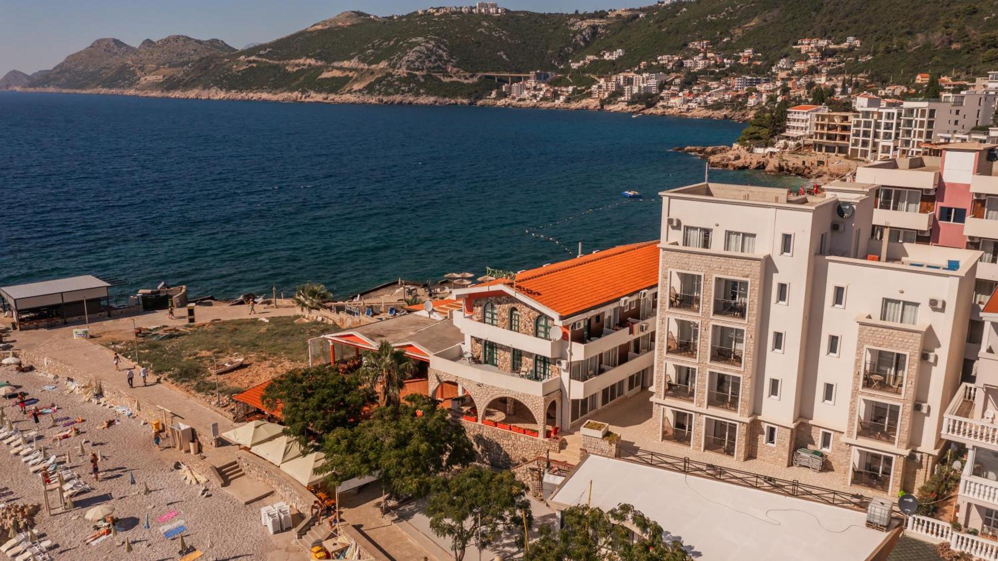 Apartments Atlantis Добра-Вода Экстерьер фото